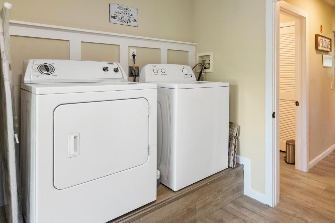 Fantastic Retreat 5Min From Village With Media Room, Ac And Sauna! Stowe Exterior foto